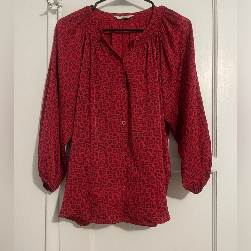 Tucker The Classic Blouse Silk Size M